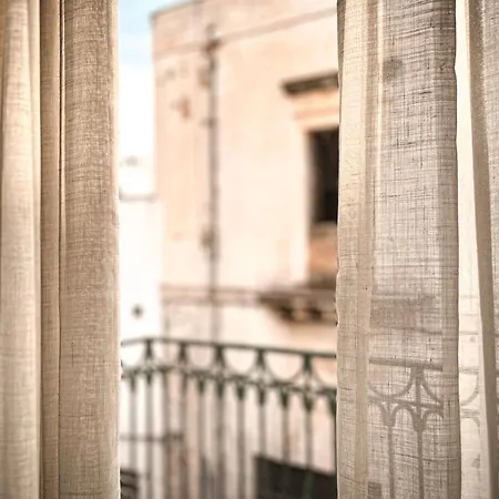 Il Verone Dell'angelo 1707 - Centro Storico * أليستي
