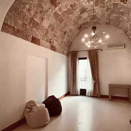 بيت للعطل Il Verone Dell'angelo 1707 - Centro Storico أليستي